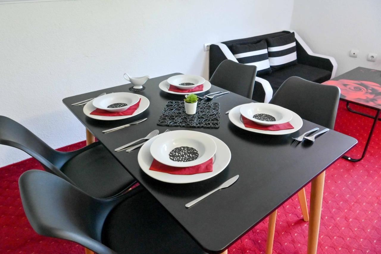 Discovery Apartment בנסקו מראה חיצוני תמונה
