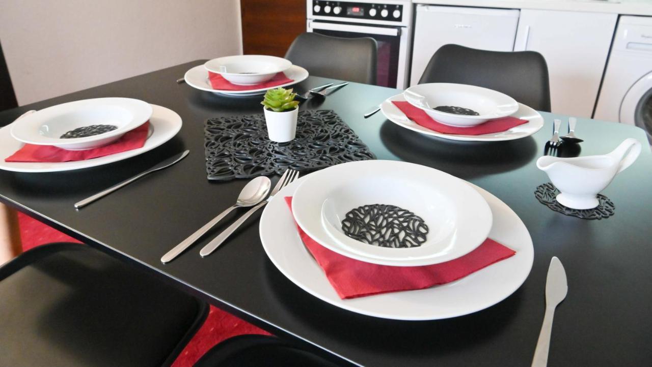 Discovery Apartment בנסקו מראה חיצוני תמונה