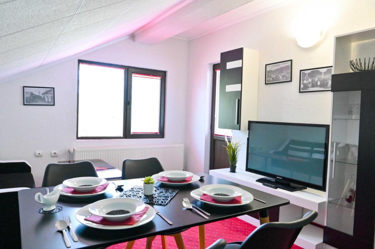 Discovery Apartment בנסקו מראה חיצוני תמונה